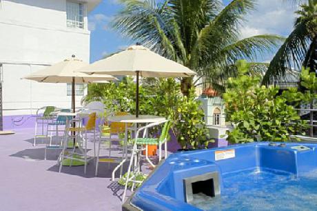 Royal South Beach Condo Hotel