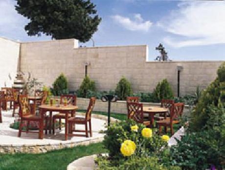 Days Inn Hotel Suites Amman