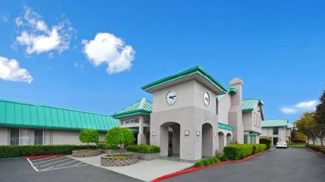 BEST WESTERN PLUS Silicon Valley Inn