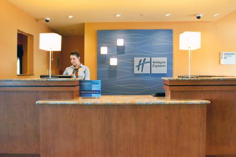 Holiday Inn Express Hotel & Suites VA BEACH OCEANFRONT