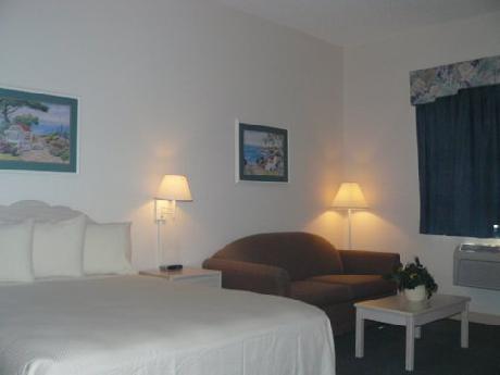 Bonita Springs Lodge Suites