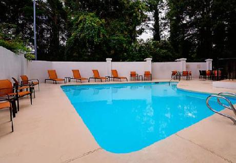 Courtyard Raleigh Crabtree Valley