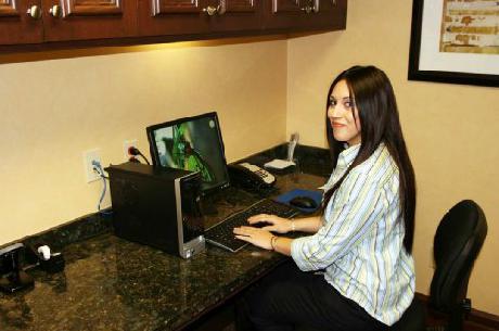 Hampton Inn  Suites SacramentoElk Grove Laguna I5