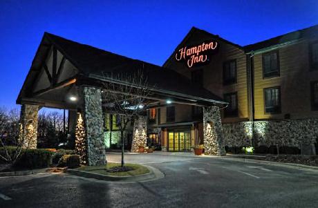 Hampton Inn Kansas CityVillageWest