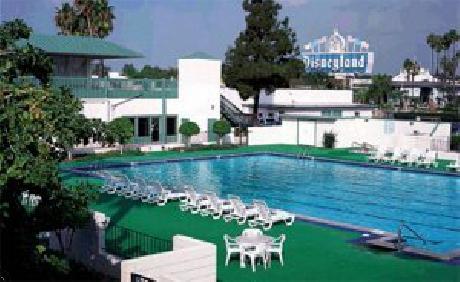 Anaheim Plaza Hotel And Suites