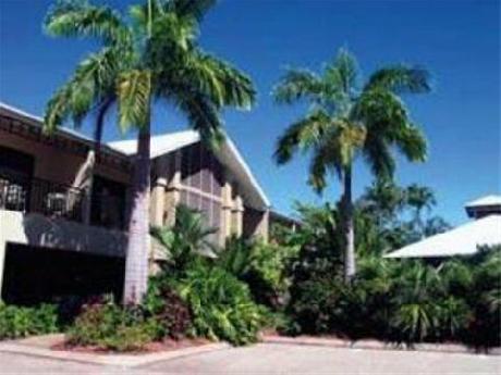 Comfort Inn & Suites Trinity Beach Club