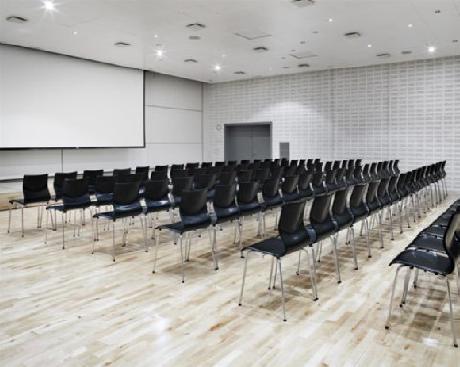 First Hotel G and Suites