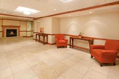 Holiday Inn Express Hotel & Suites TILTON - LAKES REGION