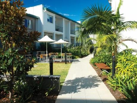 Medina Classic Chippendale