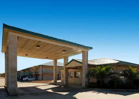 Econo Lodge Inn & Suites Fiesta Park