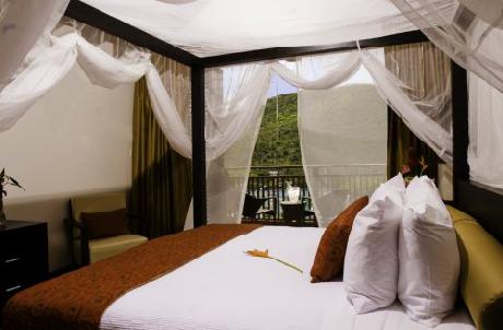 Discovery at Marigot Bay Hotel