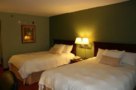 Hampton Inn Hillsville