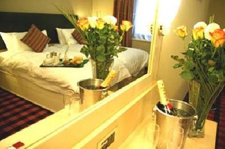 BEST WESTERN PLUS Academy Plaza Hotel