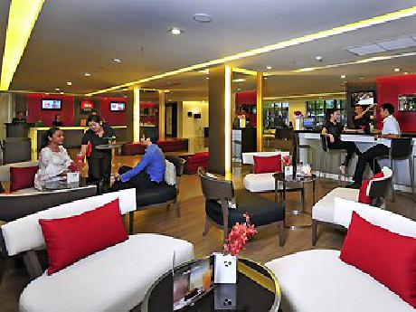 ibis Bangkok Riverside