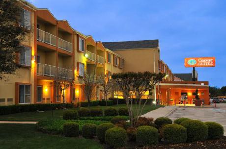 Comfort Suites DFW Airport
