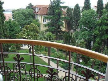 Villa Elena Hotel & Residences