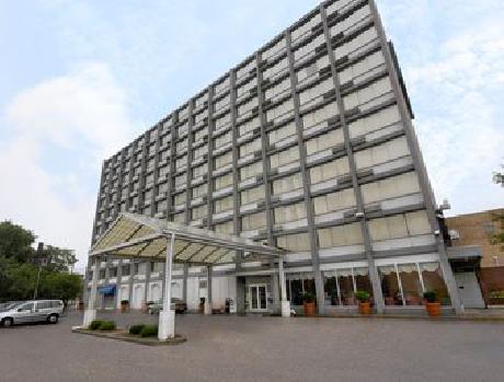 Days Inn and Suites Cleveland Downtown