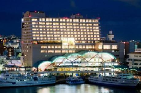 Kariyushi Urban Resort Naha