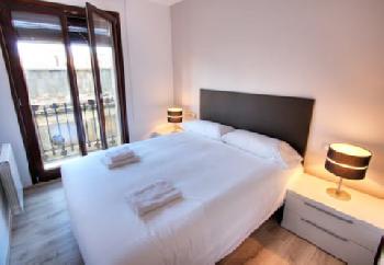 Apart. Portaferrissa