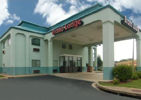 Econo Lodge Inn & Suites