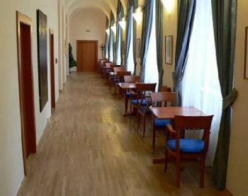 Acc-Nifos Modra Ruze Hotel