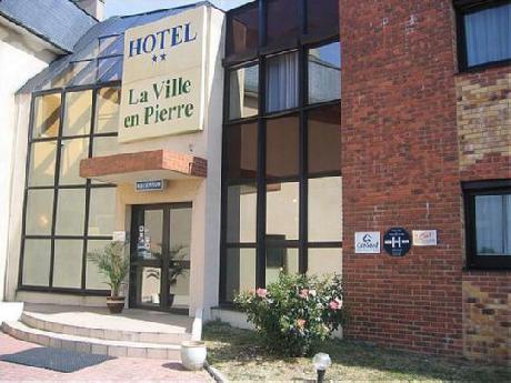 CITOTEL LA VILLE EN PIERRE