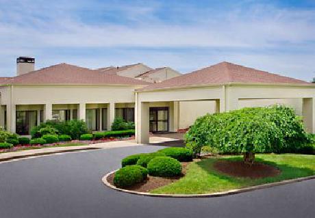 Courtyard Pittsburgh Airport