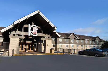 BEST WESTERN PLUS KwaTaqNuk Resort