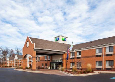 Holiday Inn Express Hotel & Suites BRIGHTON