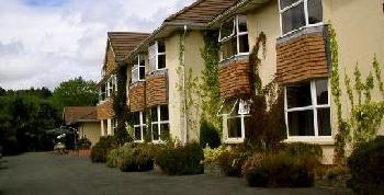 Cedar Lodge Hotel & Restaurant