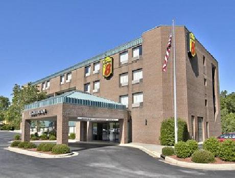 Super 8 Motel Raleigh North East