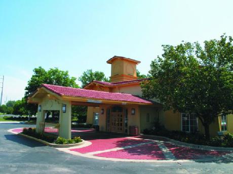 La Quinta Inn Kansas City Lenexa