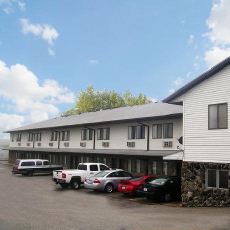 Harlan Inn and Suites