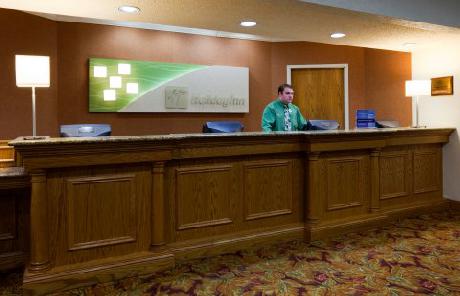 Holiday Inn Hotel & Suites ST. CLOUD