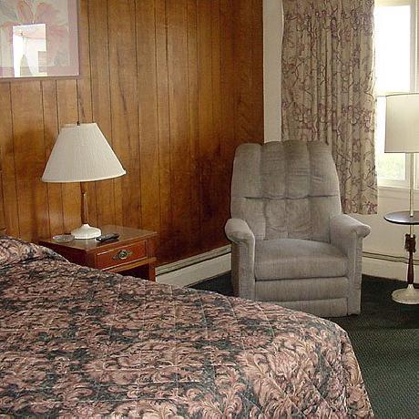 Twins Motel Strasburg