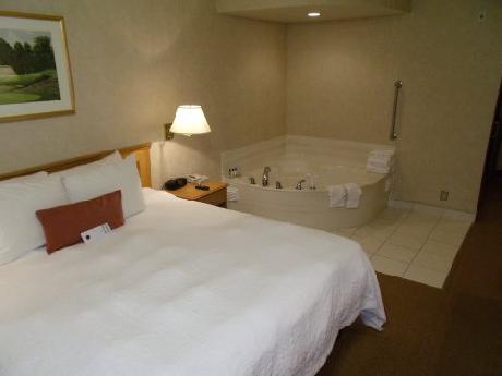 Humphry Inn & Suites