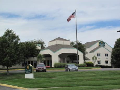 La Quinta Inn & Suites Overland Park