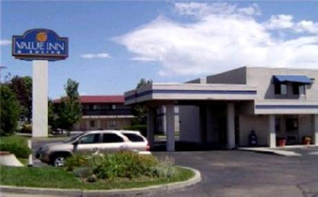 Airport Value Inn and Suites