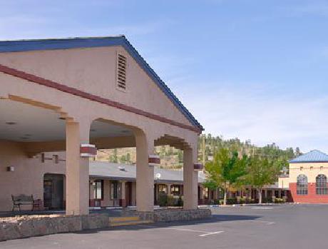 S8 Flagstaff Downtown NAU Conference Center