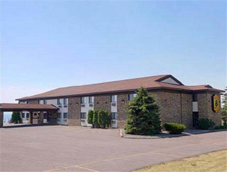 Super 8 Washburn WI