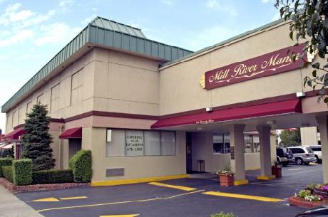 BEST WESTERN Mill River Manor