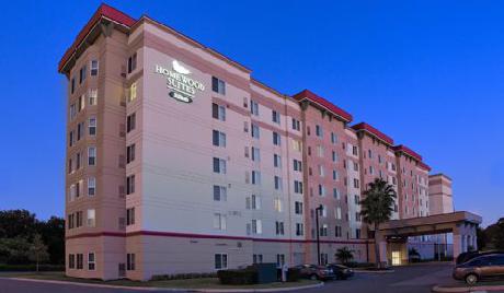 Homewood Suites by Hilton TampaBr