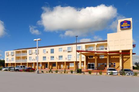 Rockwall Inn and Suites