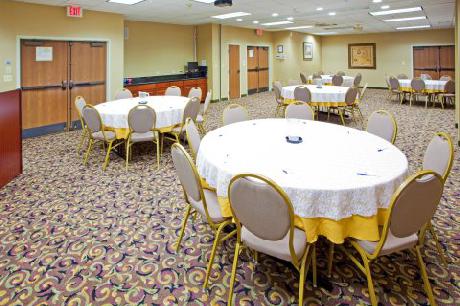 Holiday Inn Express PRINCE FREDERICK