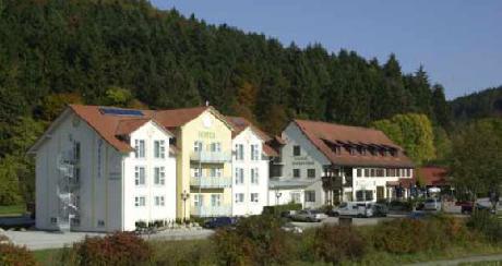 Landhotel Huehnerhof