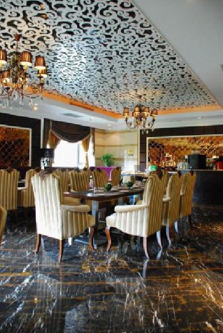 Yunnan Jincheng Resort Hotel