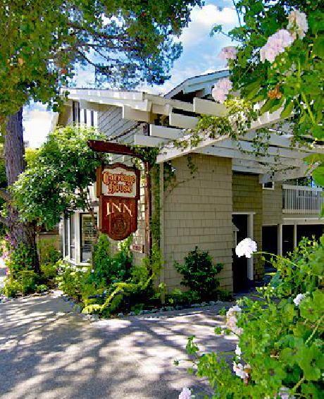 Carriage House Inn