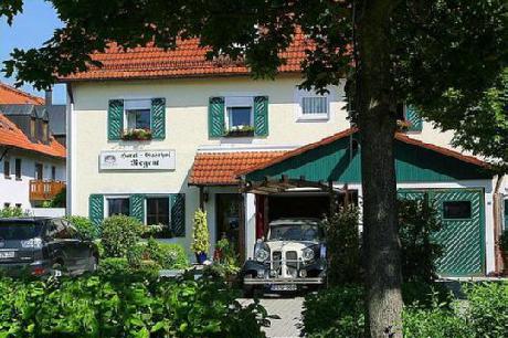 Airport Hotel Regent