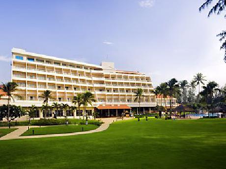 Novotel Phan Thiet Ocean Dunes & Golf Resort