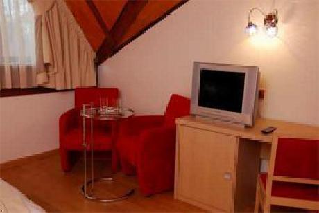 Tulip Inn Sunny Hill